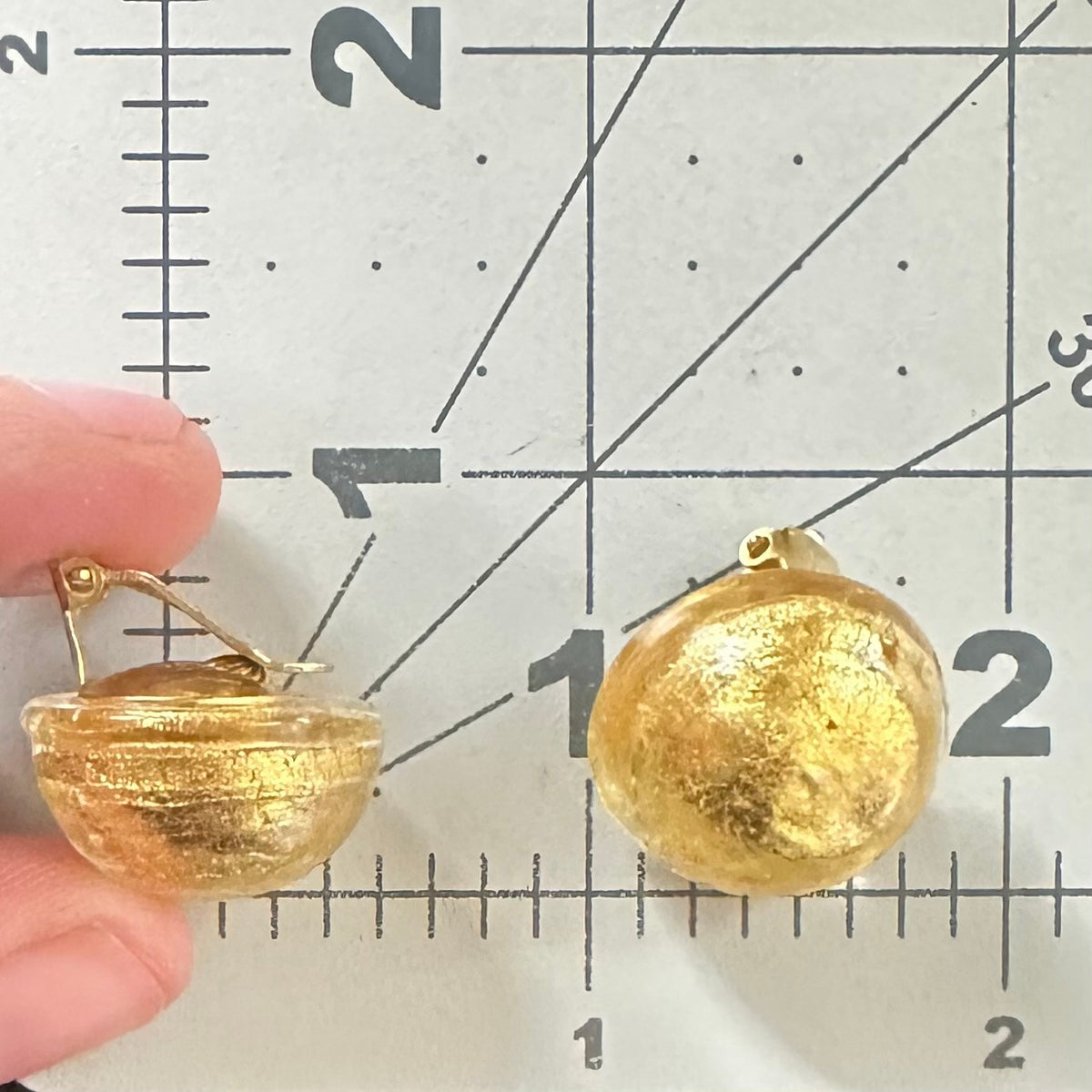 Vintage gold tone hand blown crackled clear Murano art glass clip on earrings