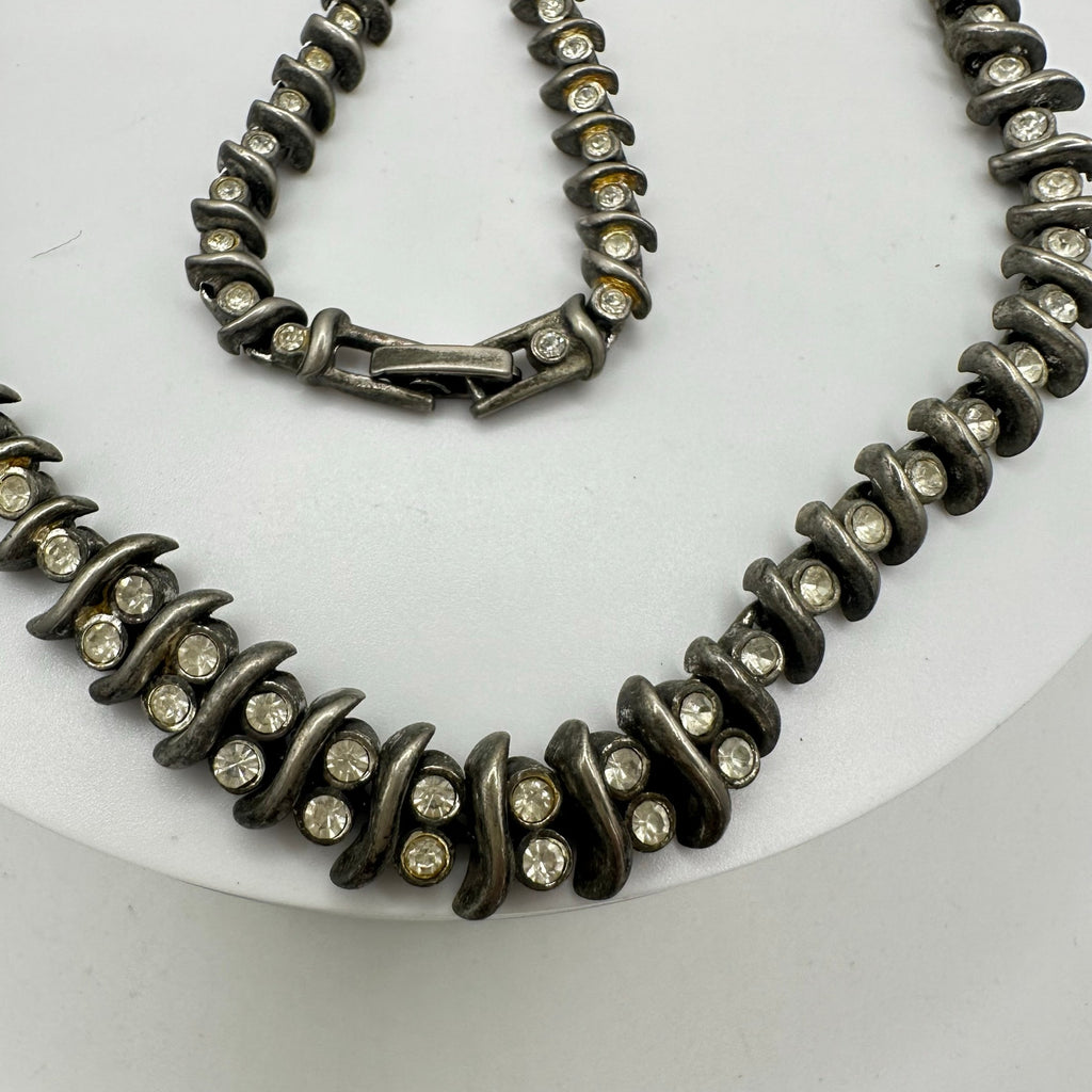 Vintage heavy silver tone clear glass rhinestones flex link modernist necklace
