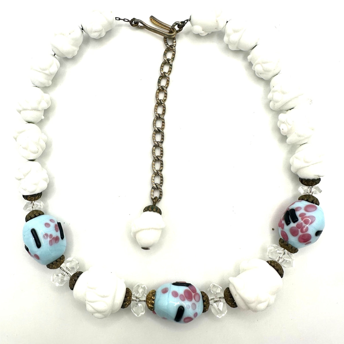 Vintage 1940s white milk art glass blue pink lampwork gold tone beaded necklace