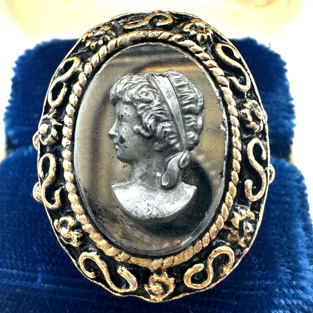 Vintage 1960s gold tone black hematite glass cameo adjustable cocktail ring