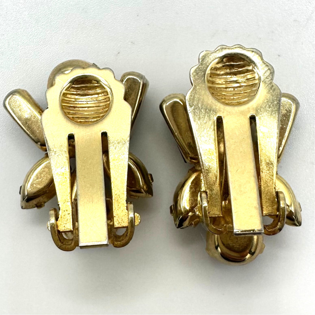 Vintage 1950s gold tone blue aurora borealis AB rhinestones clip on earrings