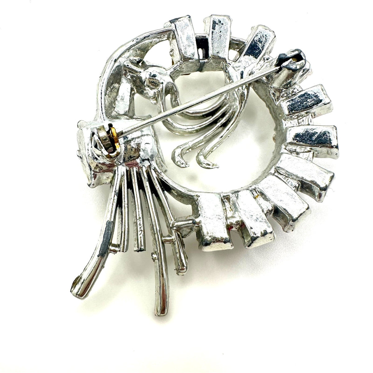 1940s vintage silver tone clear large glass rhinestones wreath brooch