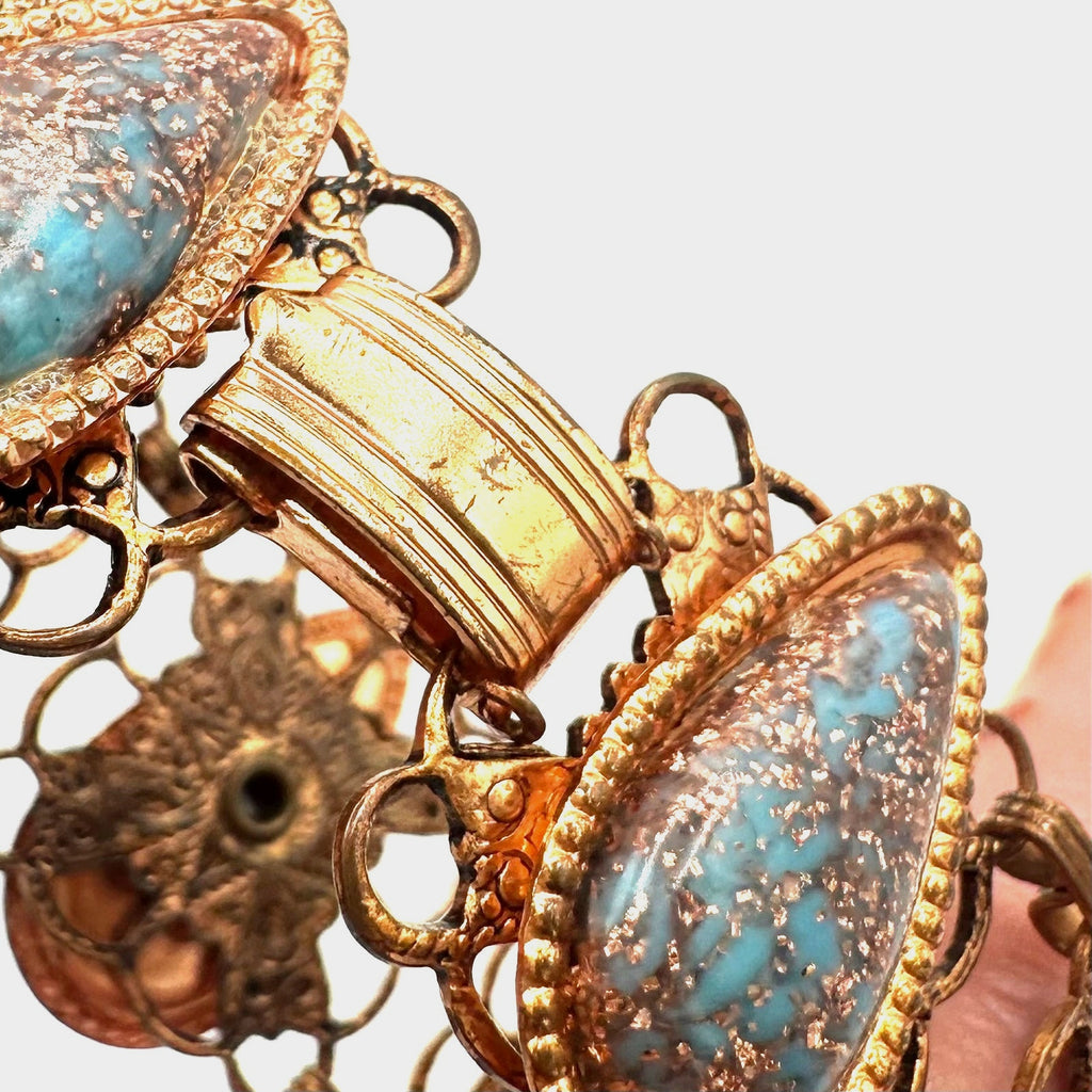 Vintage retro copper tone blue glitter confetti lucite cabochons bracelet