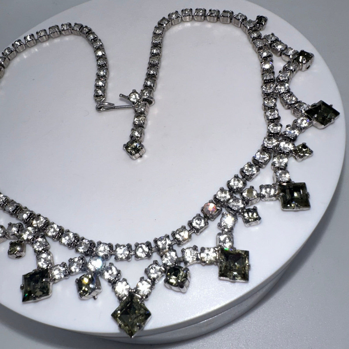 1940s 1950s vintage silver tone clear gray glass rhinestones swag necklace