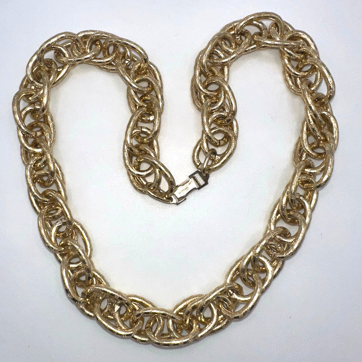 Germany signed vintage gold tone chunky twisted chain statement 24” necklace