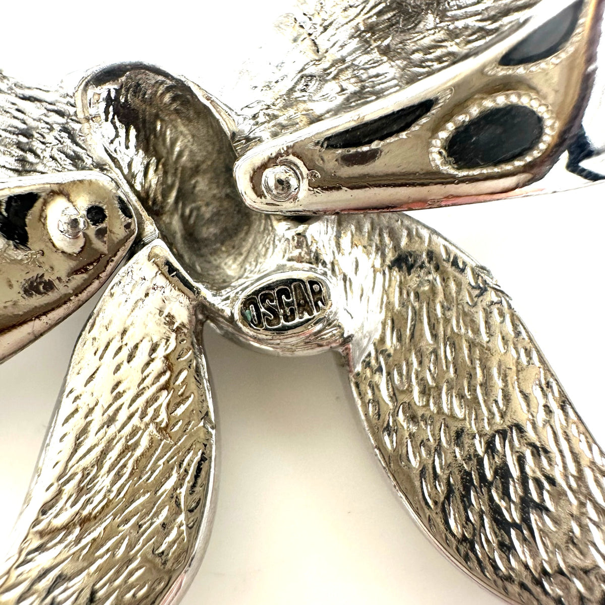 Oscar De La Renta vintage silver tone rhodium plate clear rhinestones bow brooch