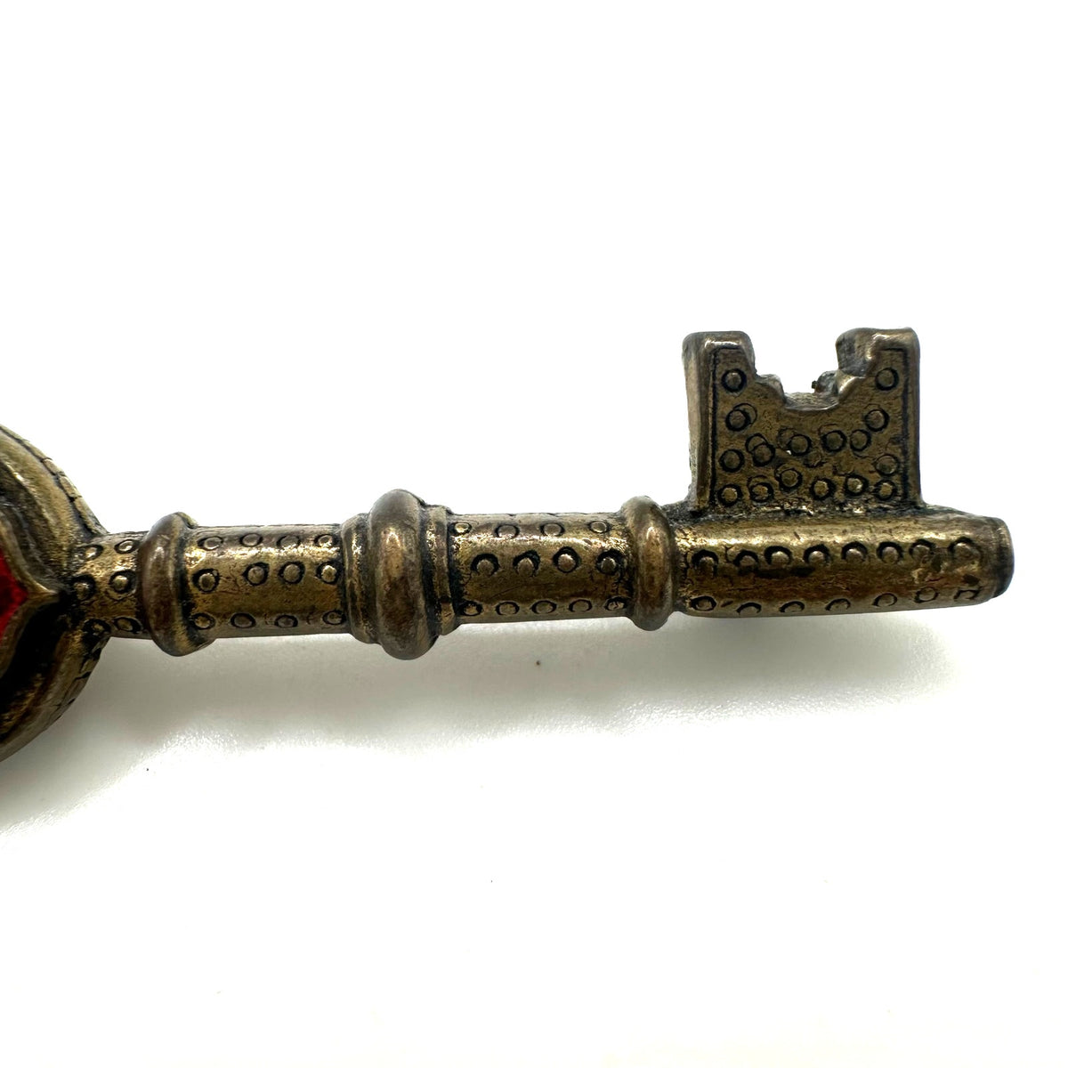 Vintage gold tone Heraldic red white enamel crest shield crown key stars brooch