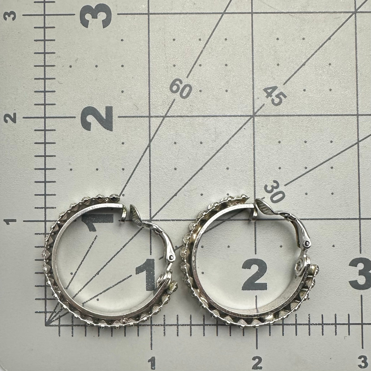 Vintage clear glass baguettes rhinestones silver tone hoops clip on earrings