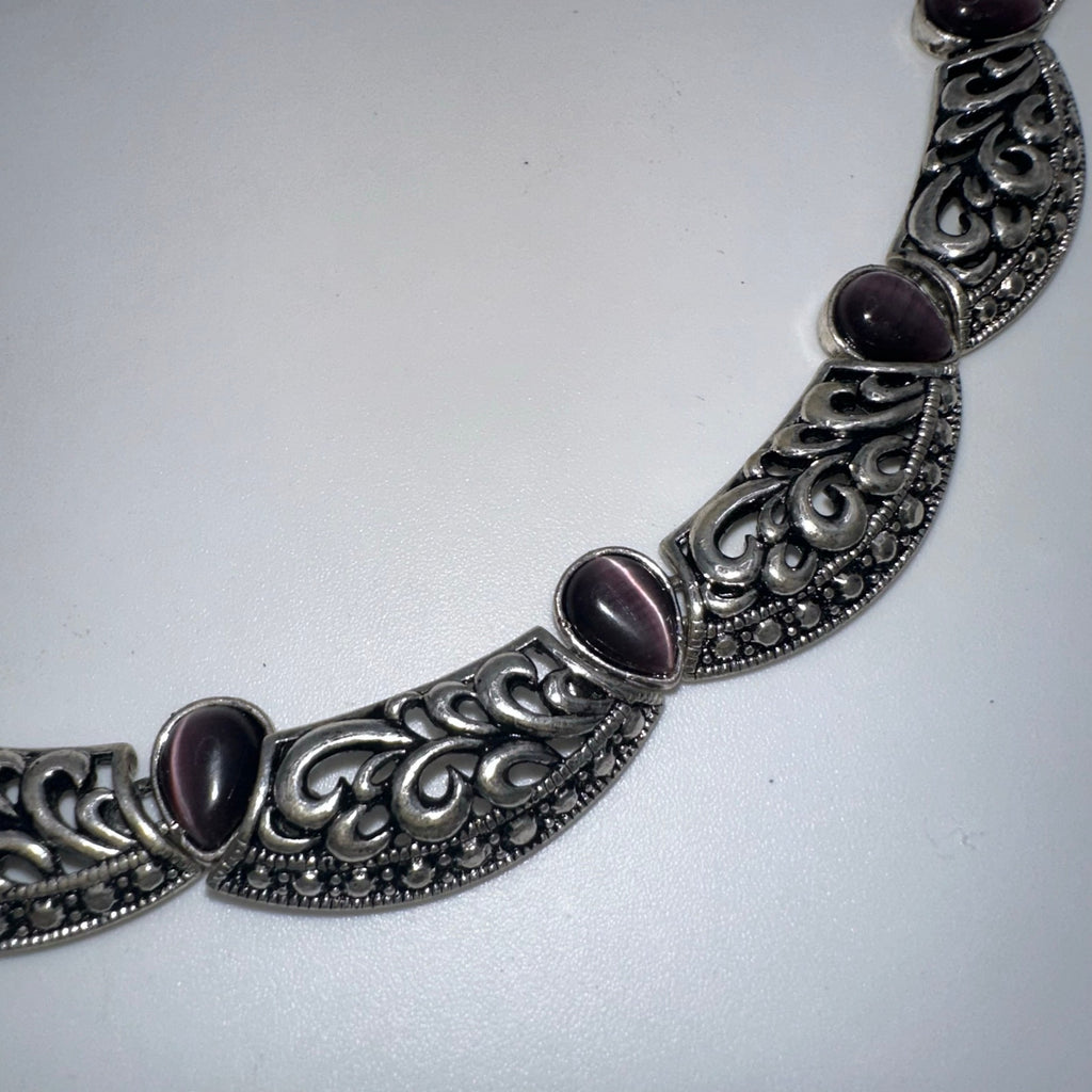 Avon vintage silver tone purple cats eye art glass faux chalcedony necklace